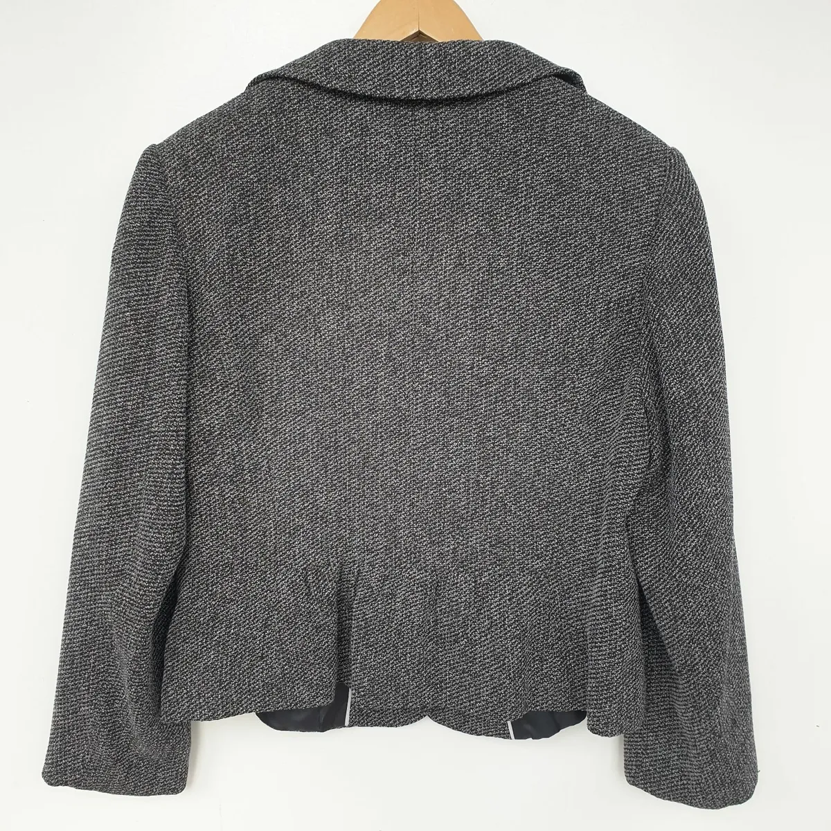 Marks & Spencer womens cropped jacket size 18 - Image 2