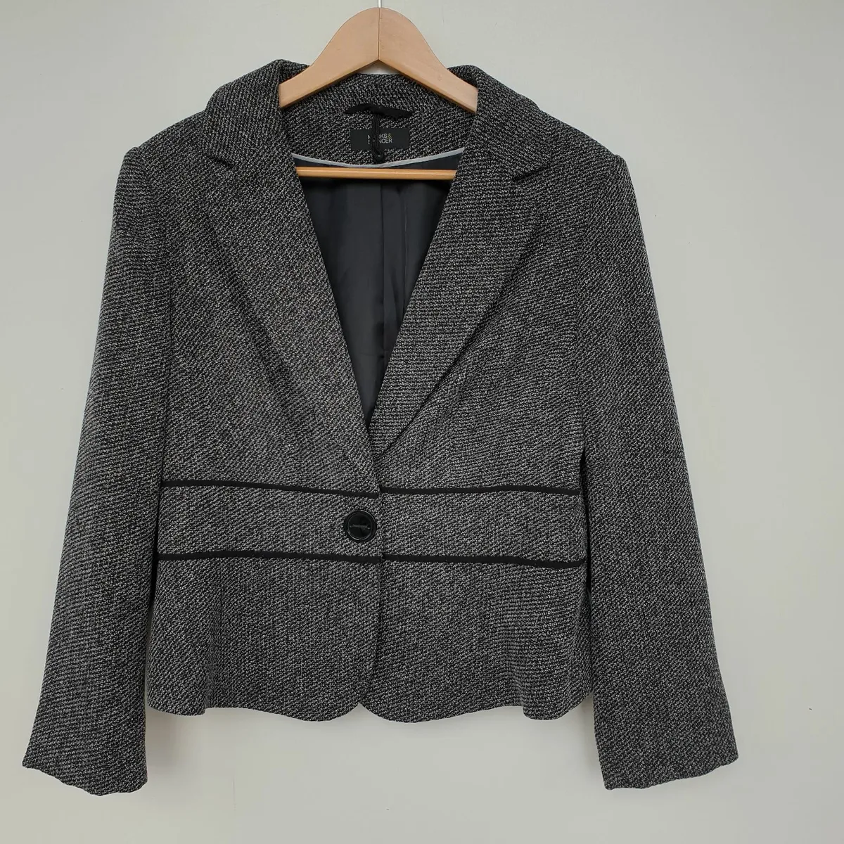 Marks & Spencer womens cropped jacket size 18 - Image 1