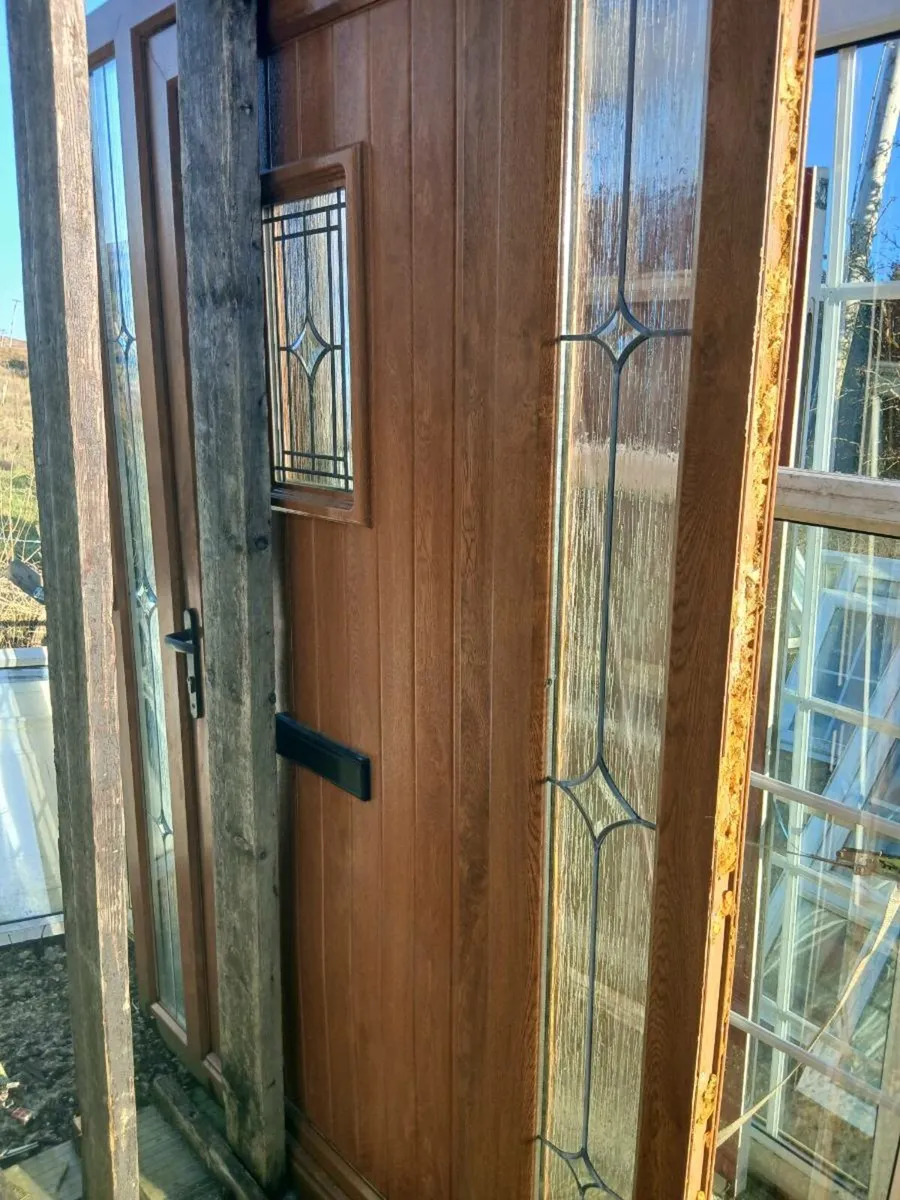 Pvc frond doors  goldenvoak - Image 1