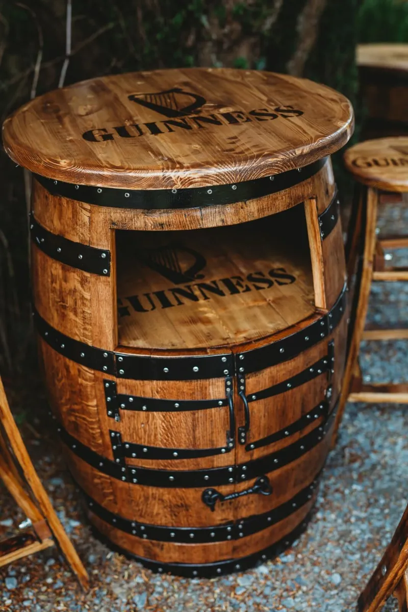 Oak barrel - Image 1