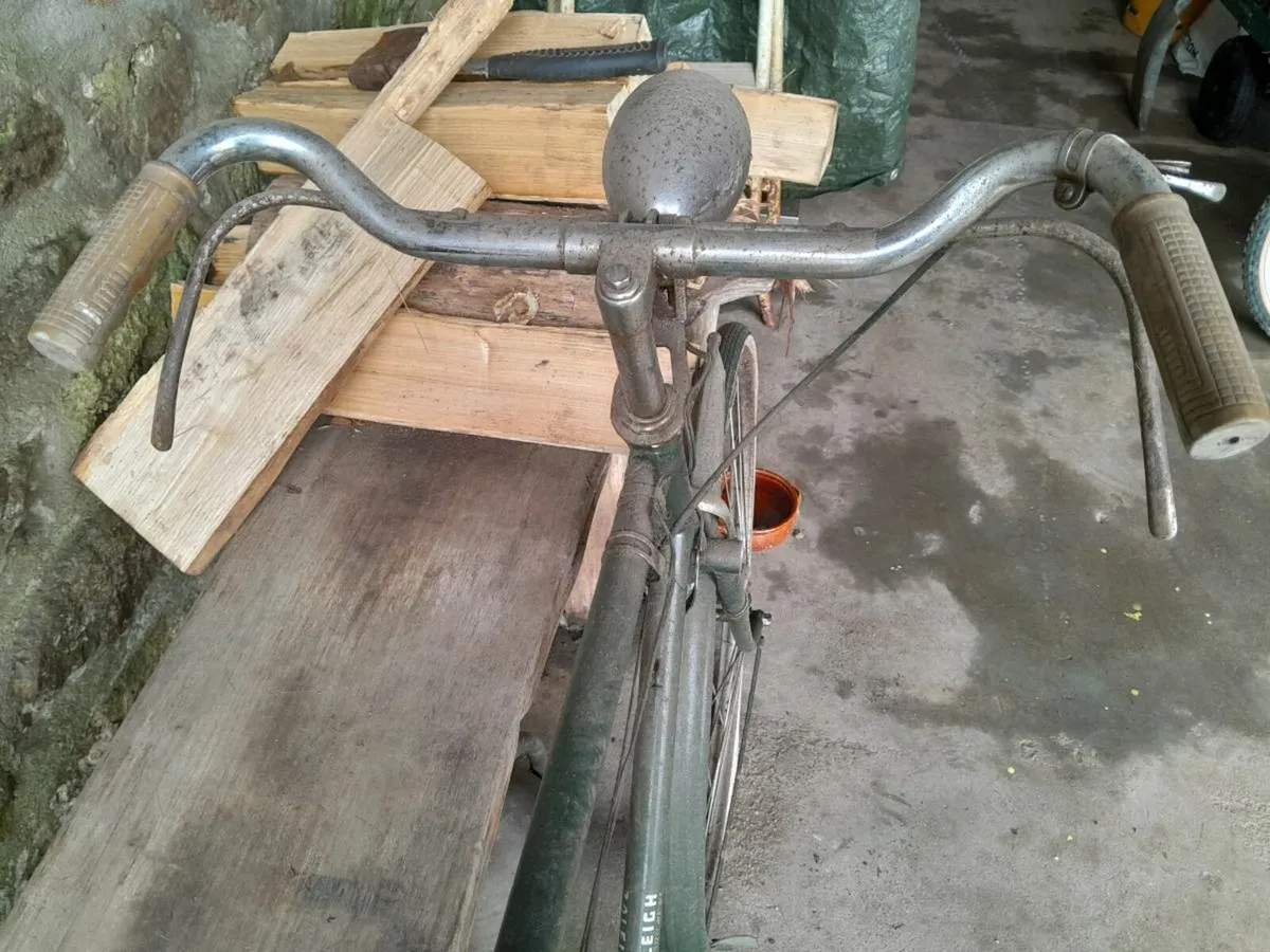 Vintage Raleigh bike - Image 3