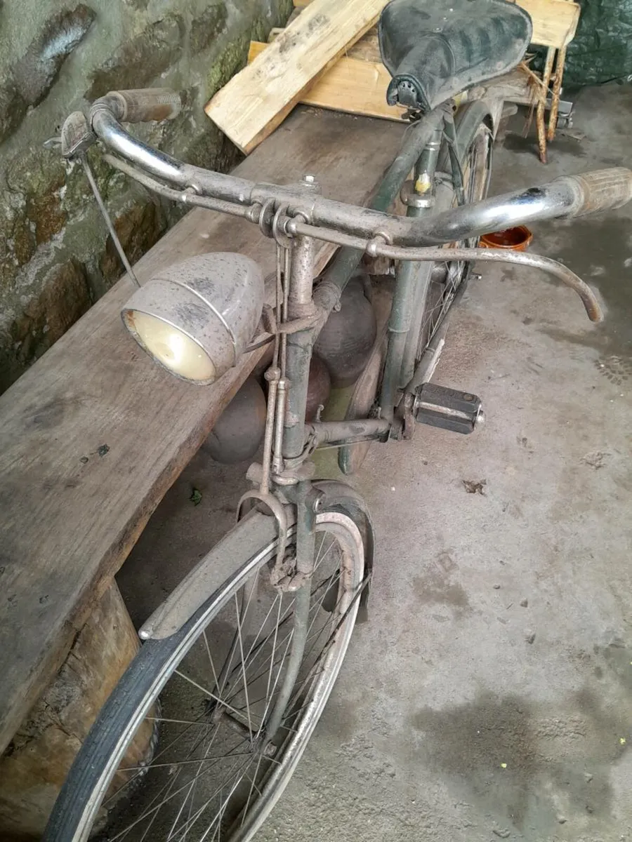Vintage Raleigh bike - Image 4