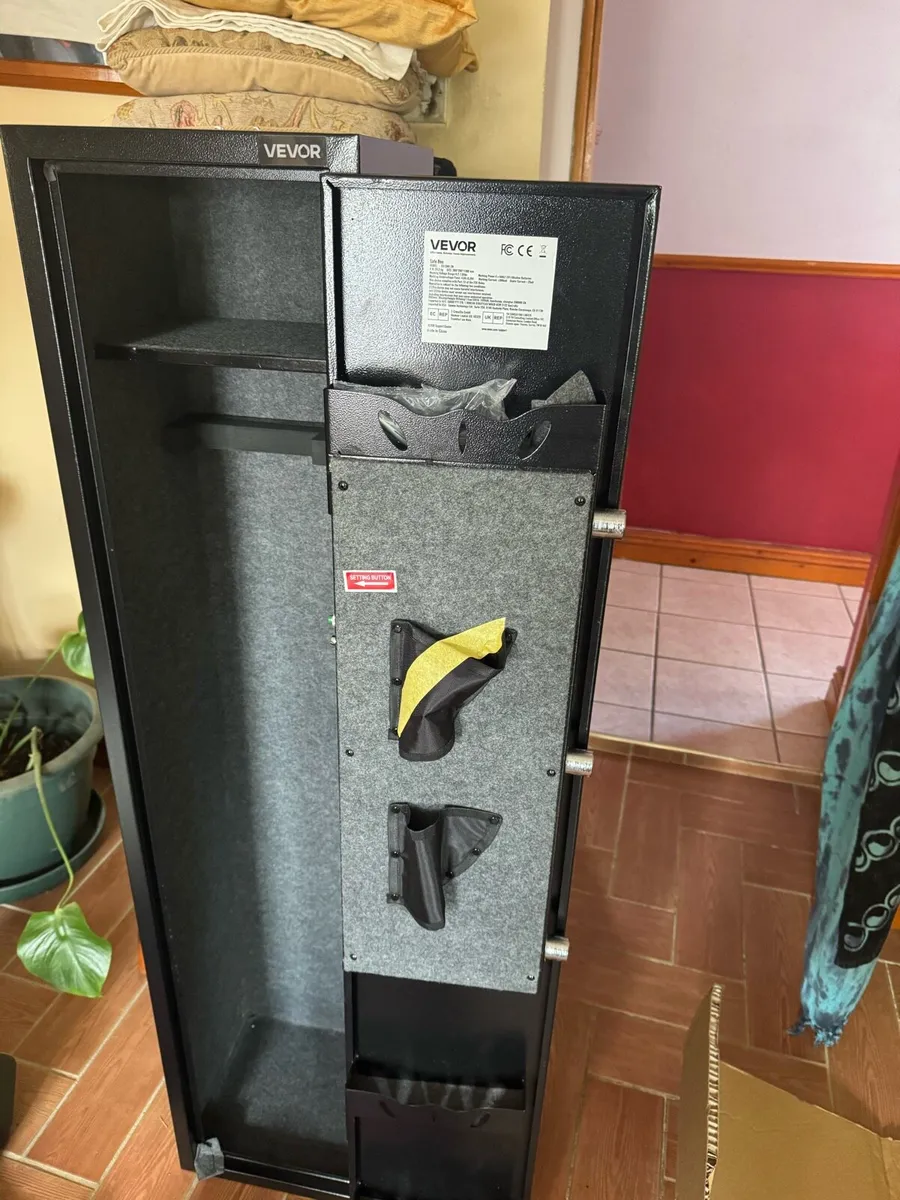 Gun safe - Image 2