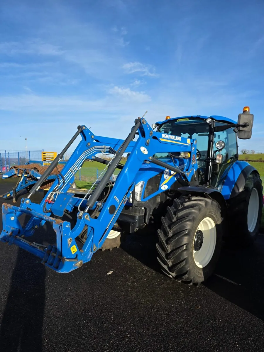 New Holland T5.1052018 - Image 2