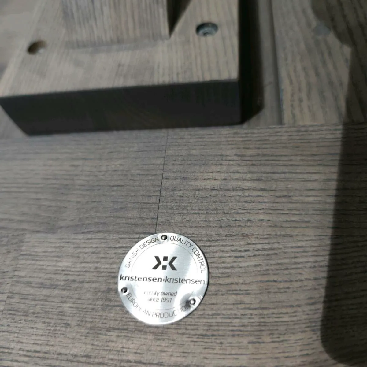 Bespoke Designed Ash Dining Table, Like New - Image 2