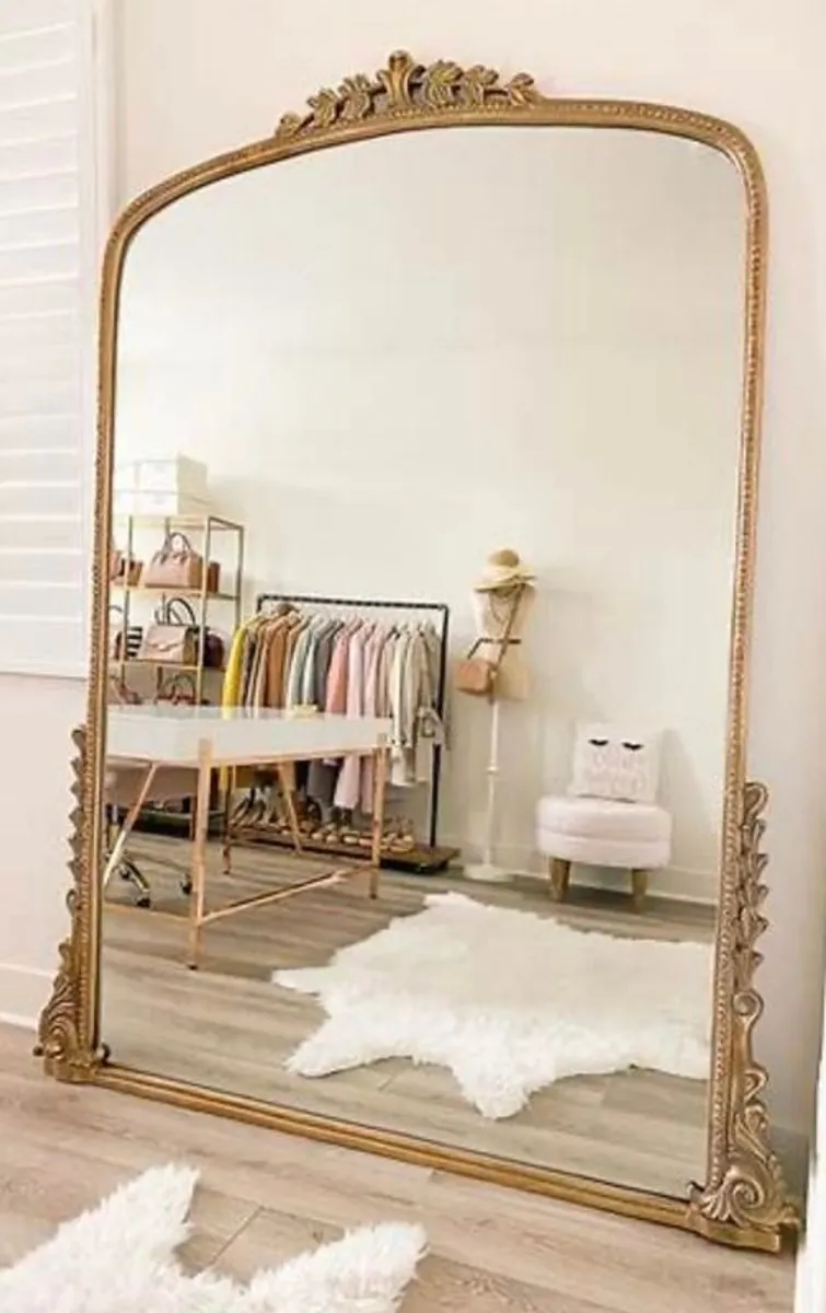 Floor mirror