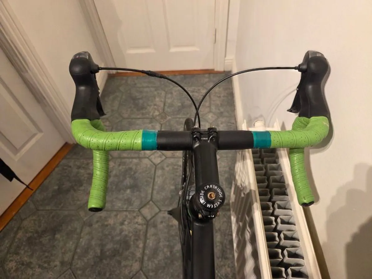 Road Bike - Thompson R5200 - Image 4