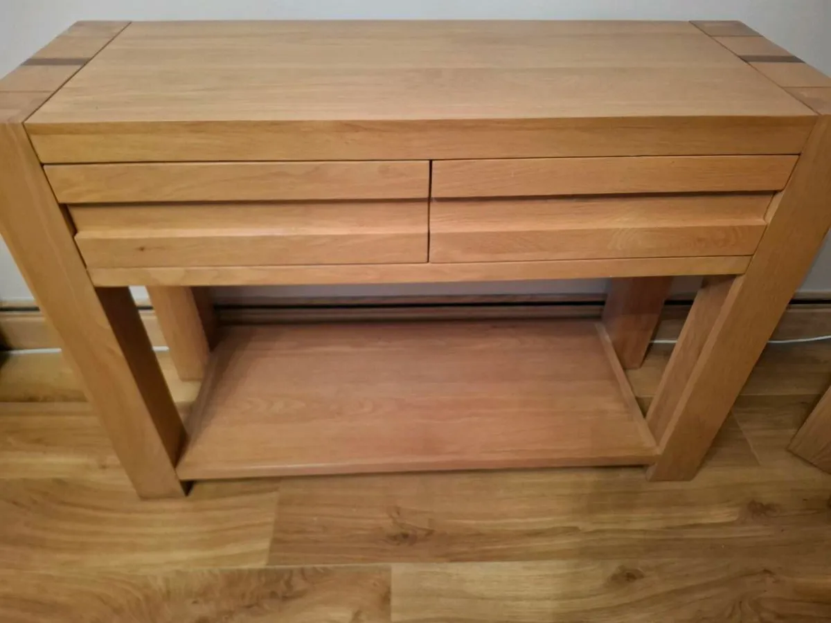 Set of tables - Image 1