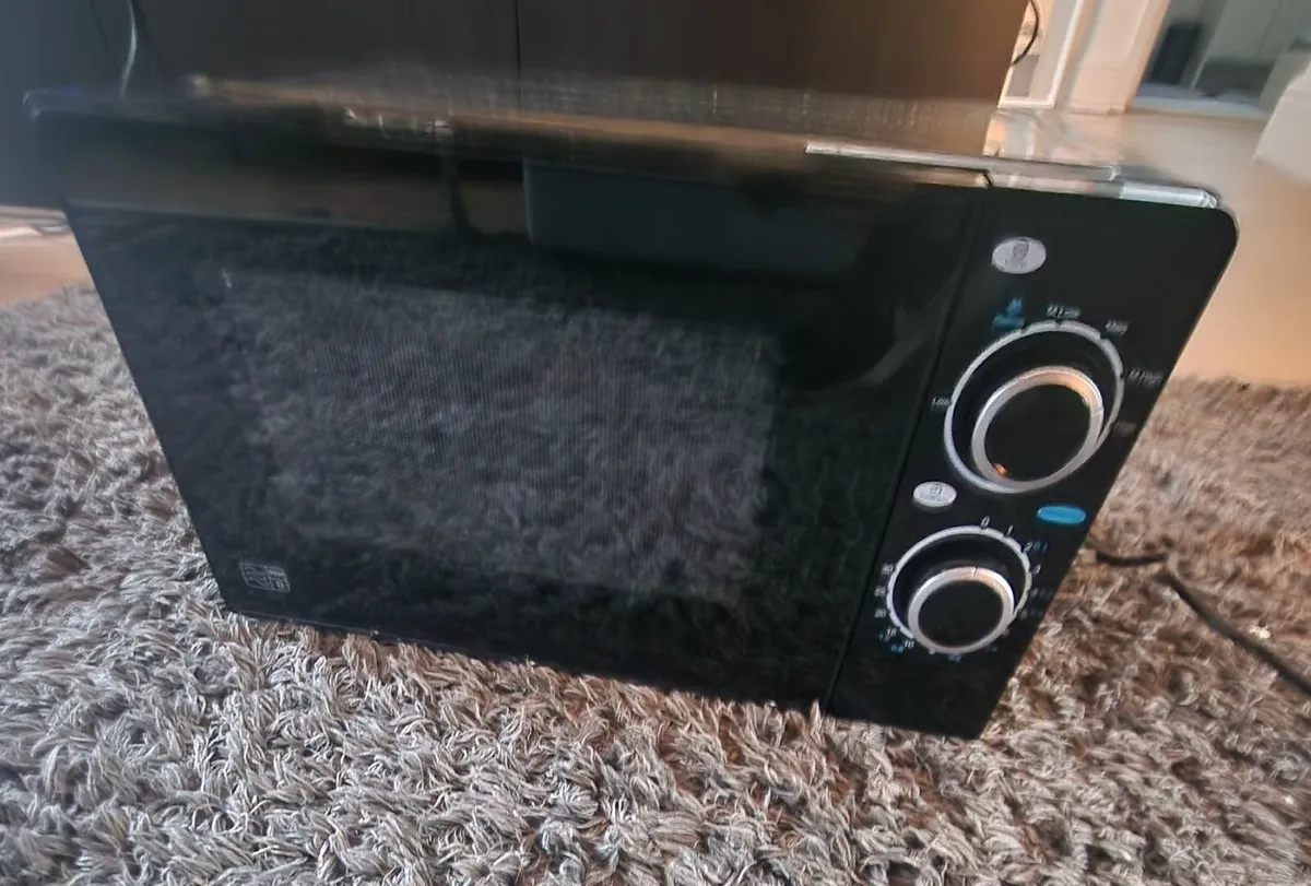 Microwave - Image 2