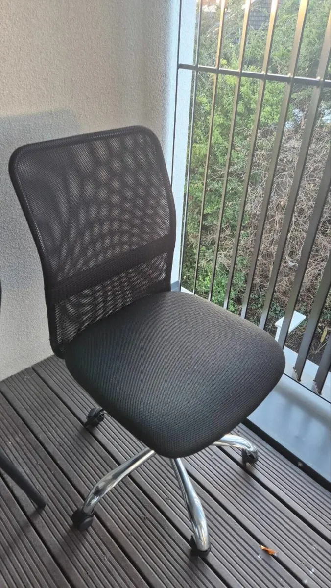 Office Chair - Image 1
