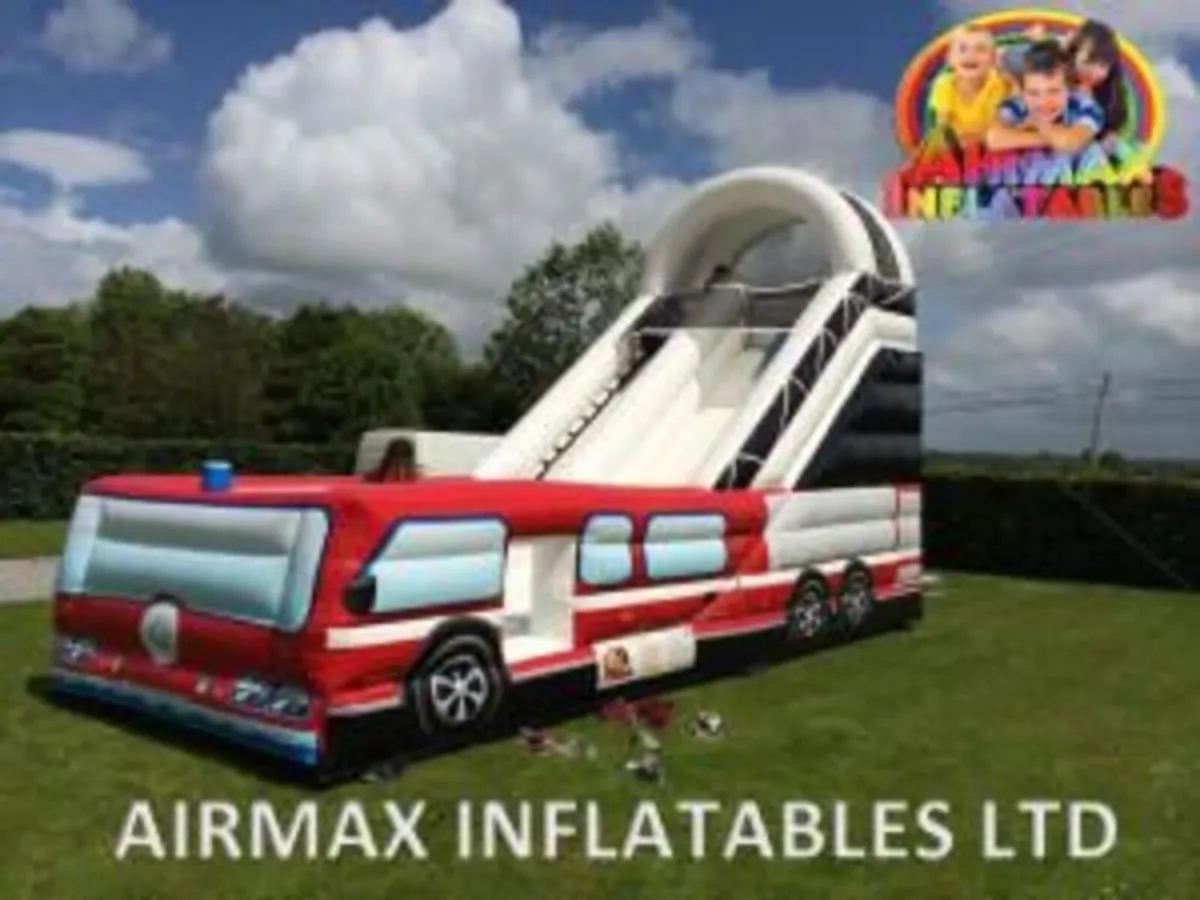 bouncy castles - Image 4