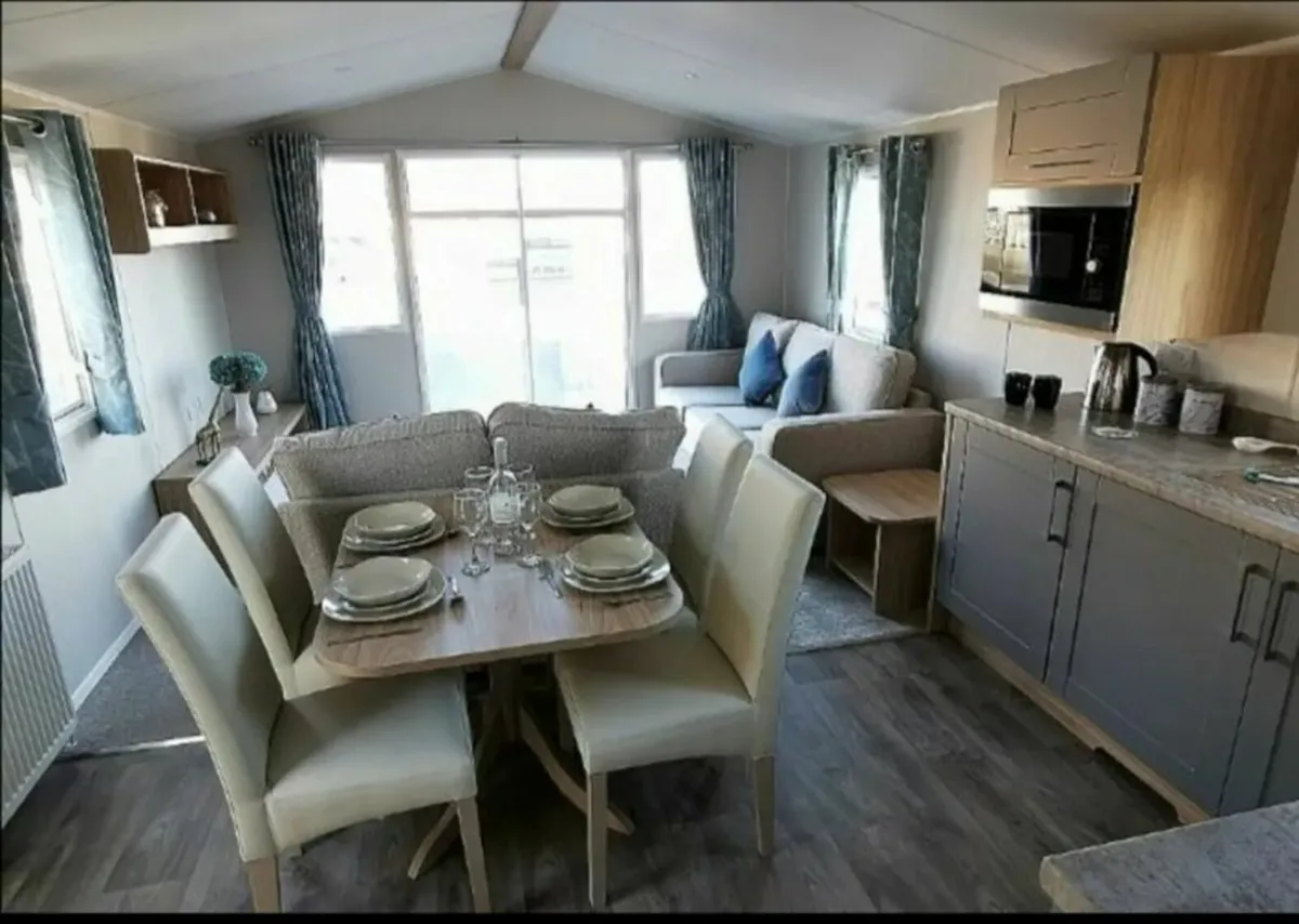 Mobile home - Image 1