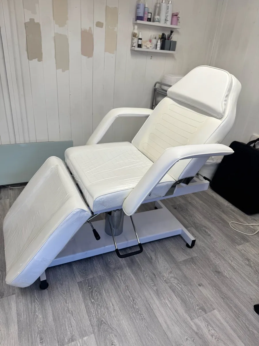 Beauty Bed - Image 2