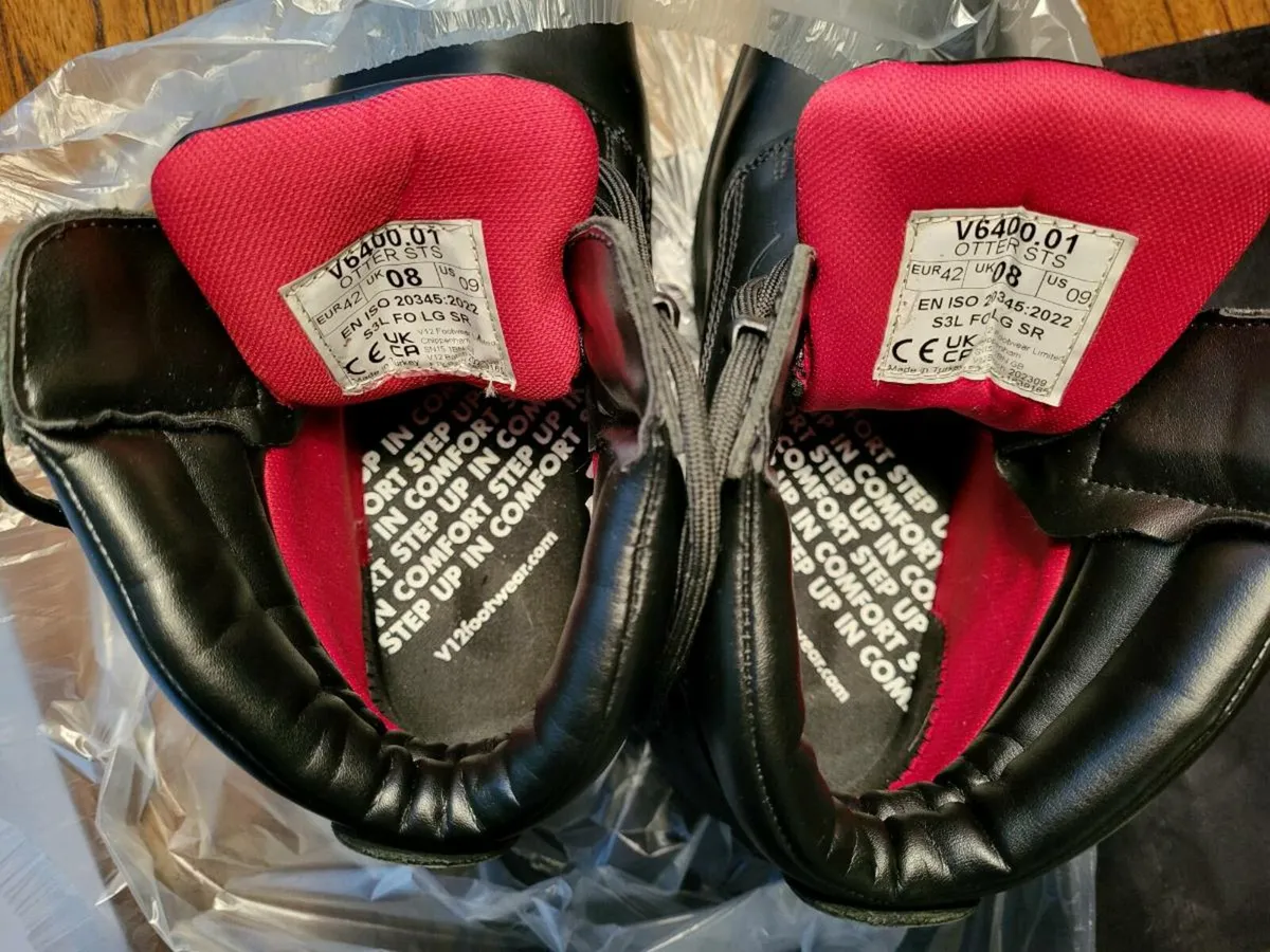 Work boots - Image 3