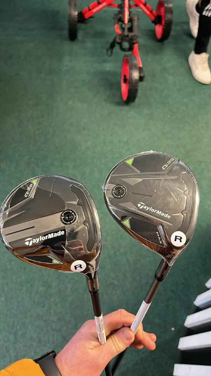 NEW Taylormade Qi35 7 Wood Regular €359 Now €295 - Image 1