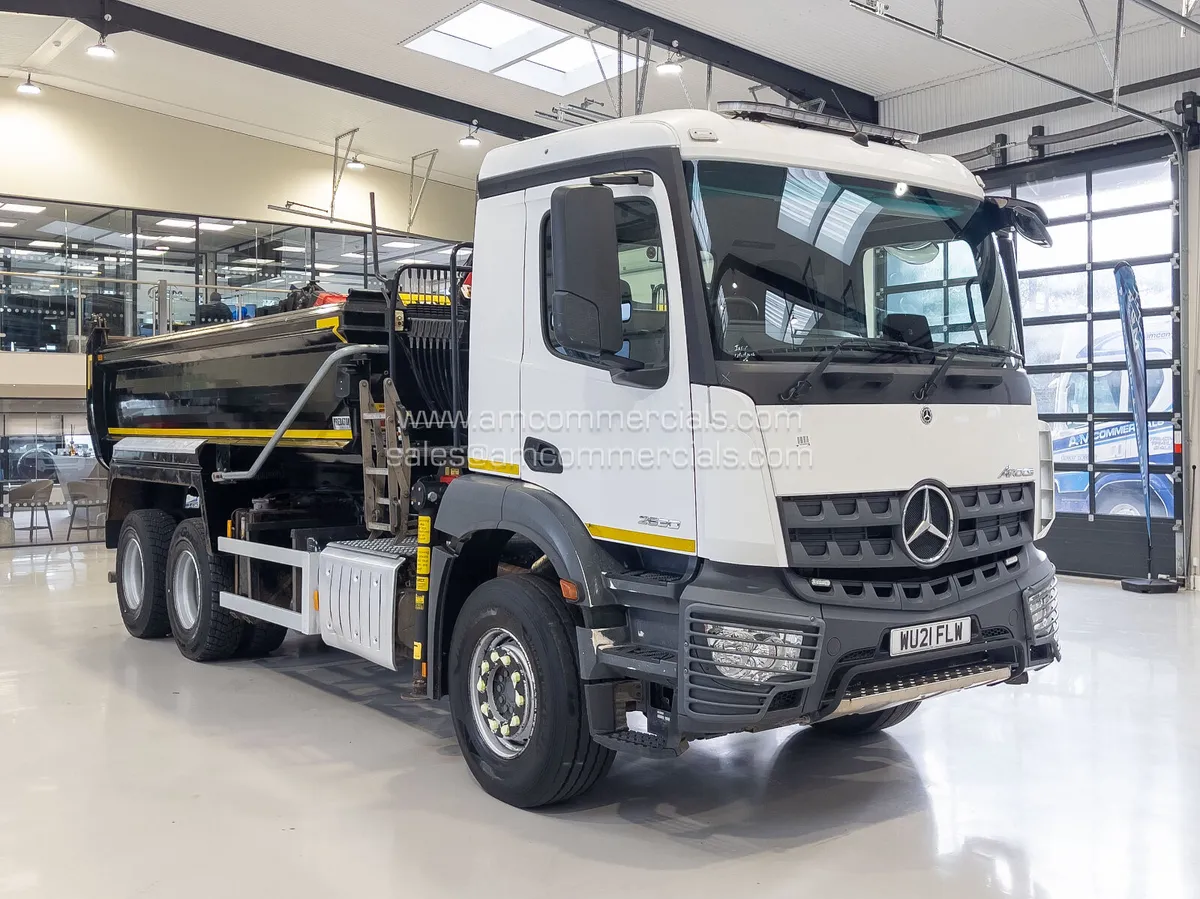 2021 MERCEDES-BENZ AROCS 2630 TIPPER GRAB - Image 1