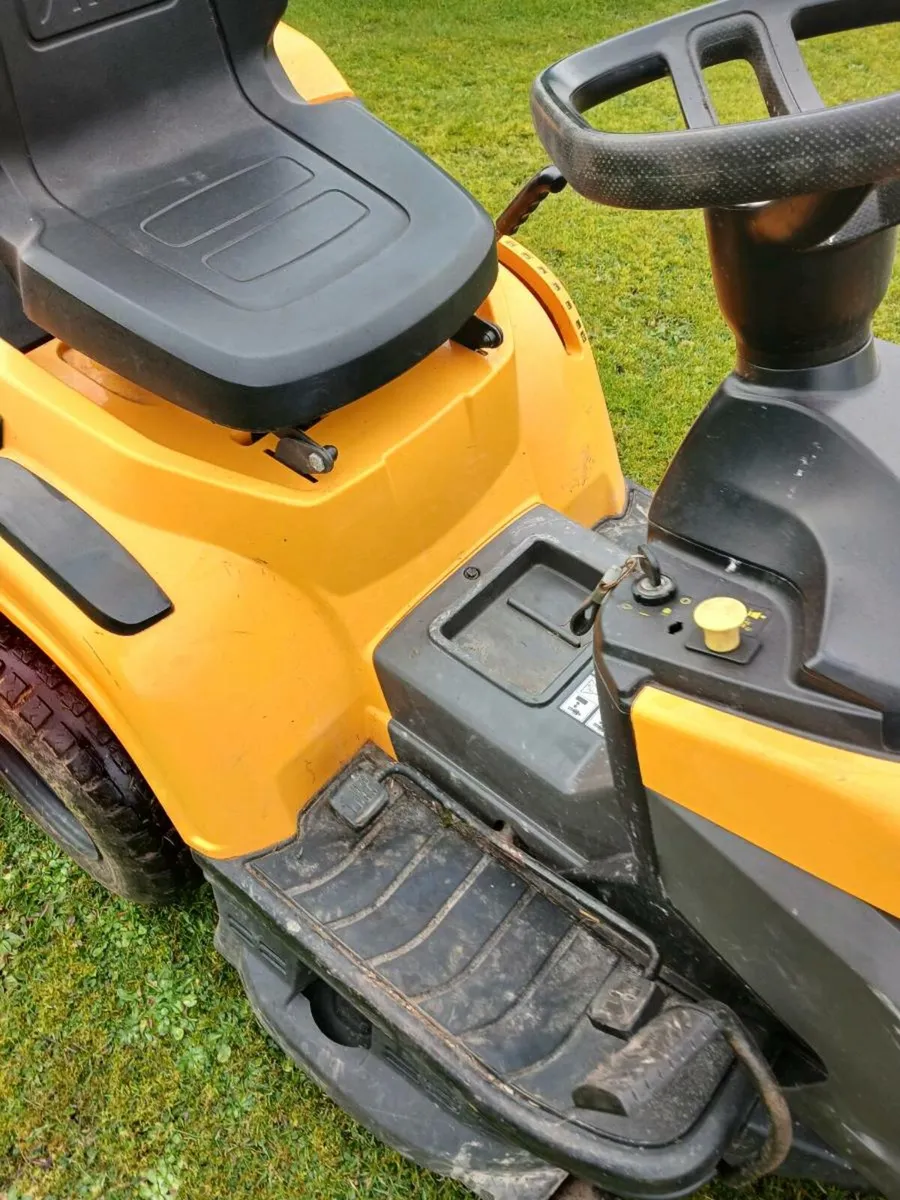 Stiga hydrostatic Briggs engine - Image 3