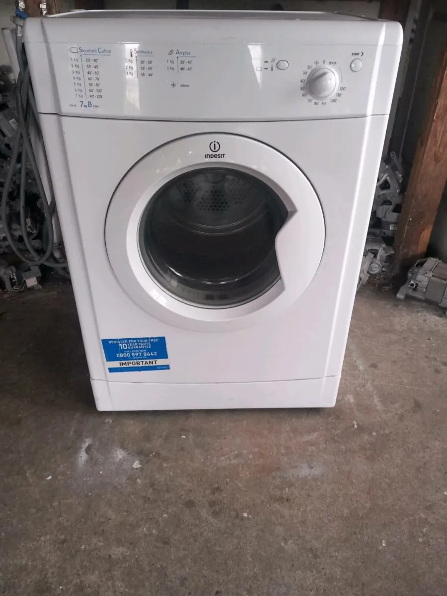 Indesit 7kg vent dryer - Image 1