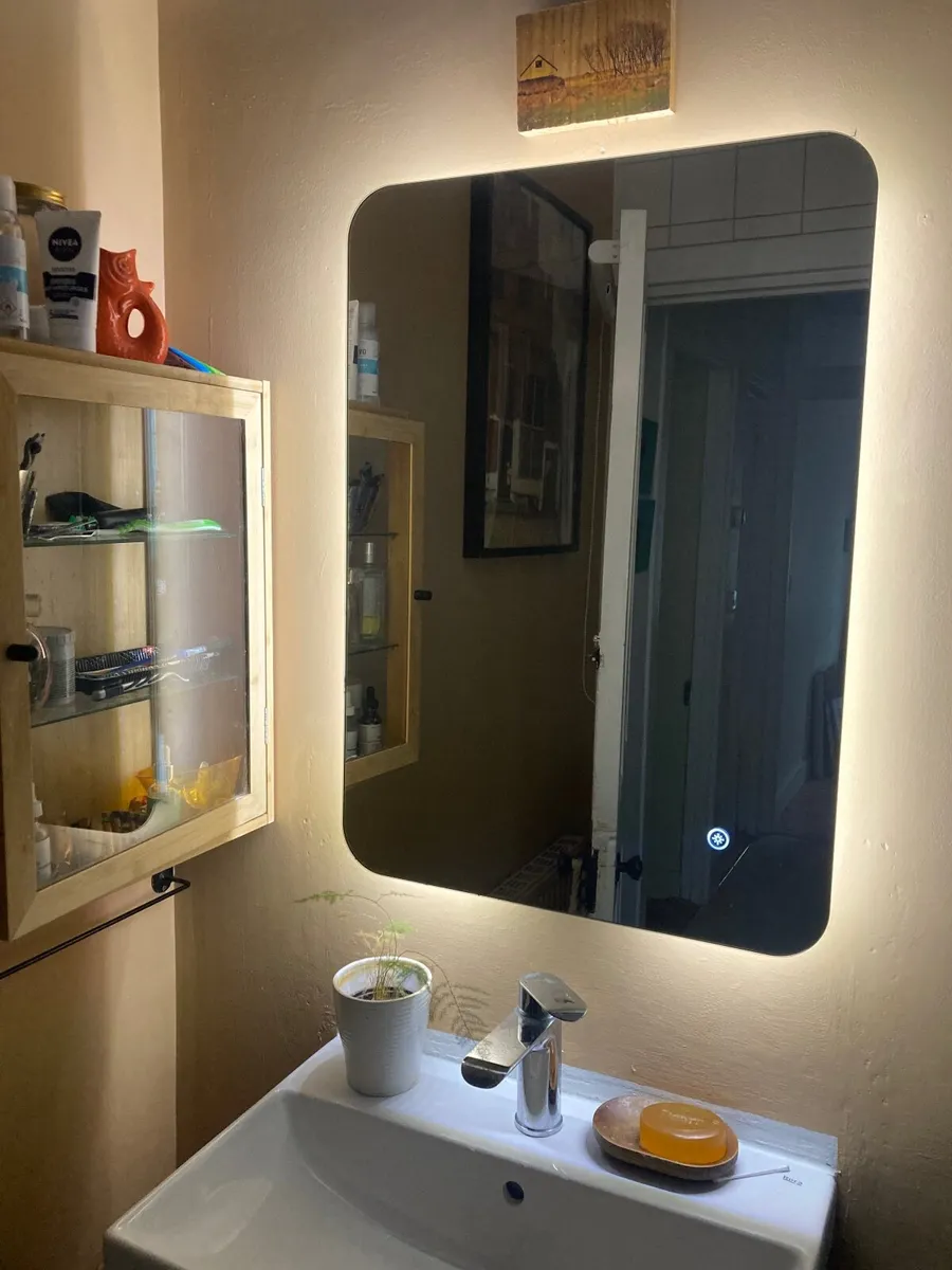 Mirror with backlight - Image 4