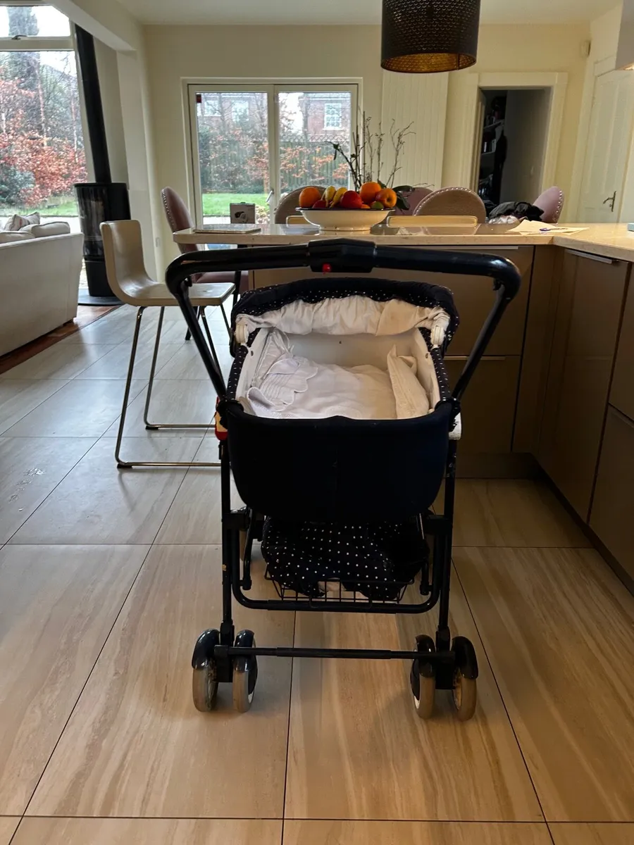 Pram - Image 3
