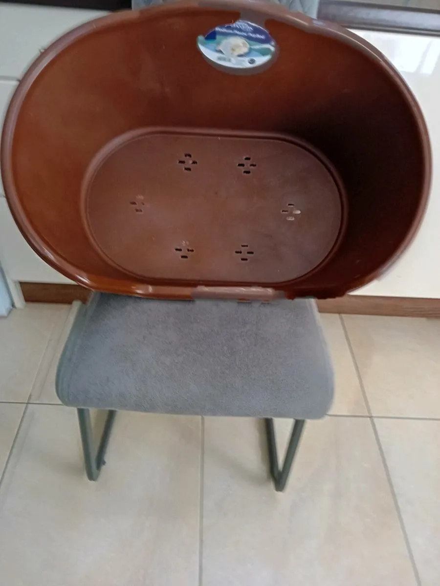 PET CARRYING CAGE AS NEW - Image 3