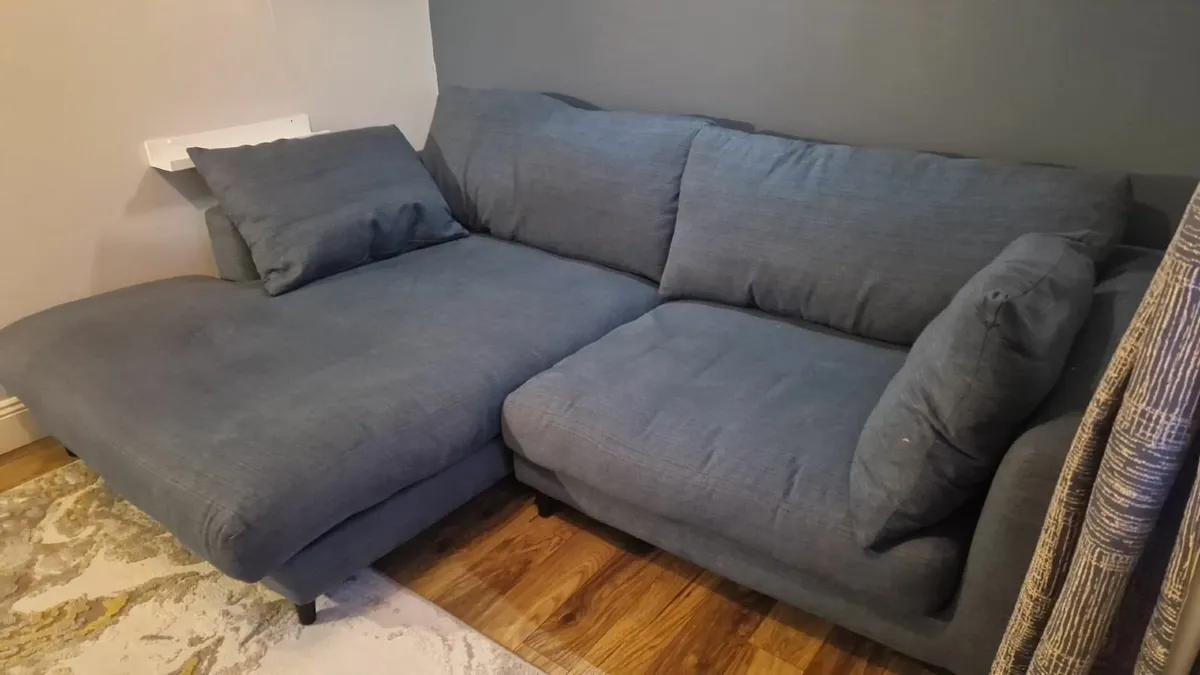 RHF Corner Sofa + Cushions - Image 4