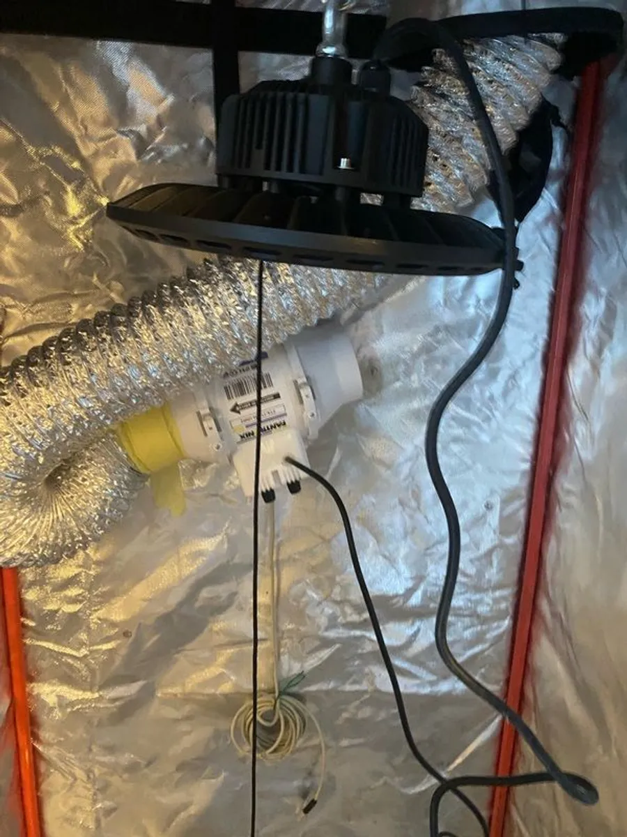 Black Orchid hydro box complete Assembled but never used - Image 3