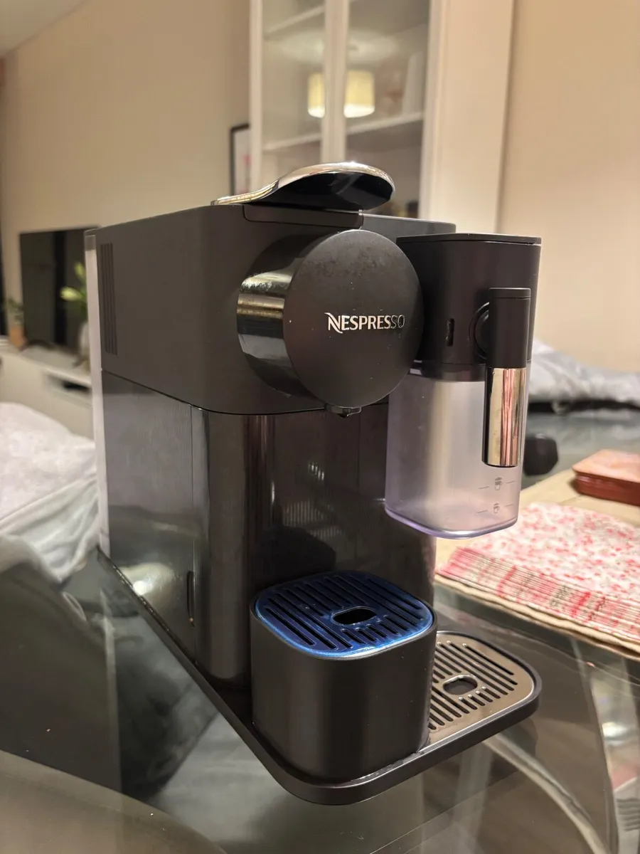 Nespresso coffee machine - Image 2