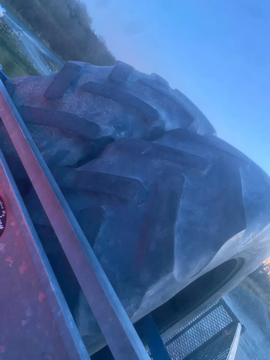 2 x 18.4 r38 - Image 2