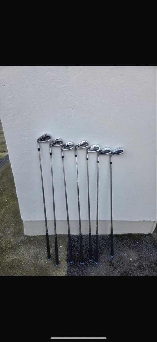 Left handed Qi10 golf clubs - Image 1