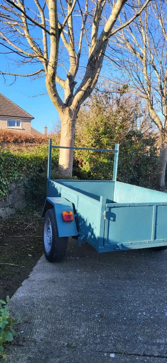 Car. Trailer - Image 3