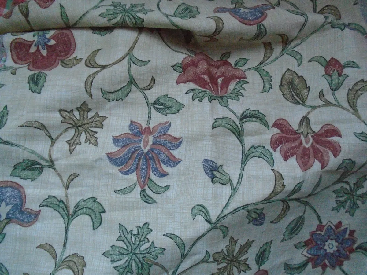 Fabric remnants, Craft supplies,sewing - Image 3