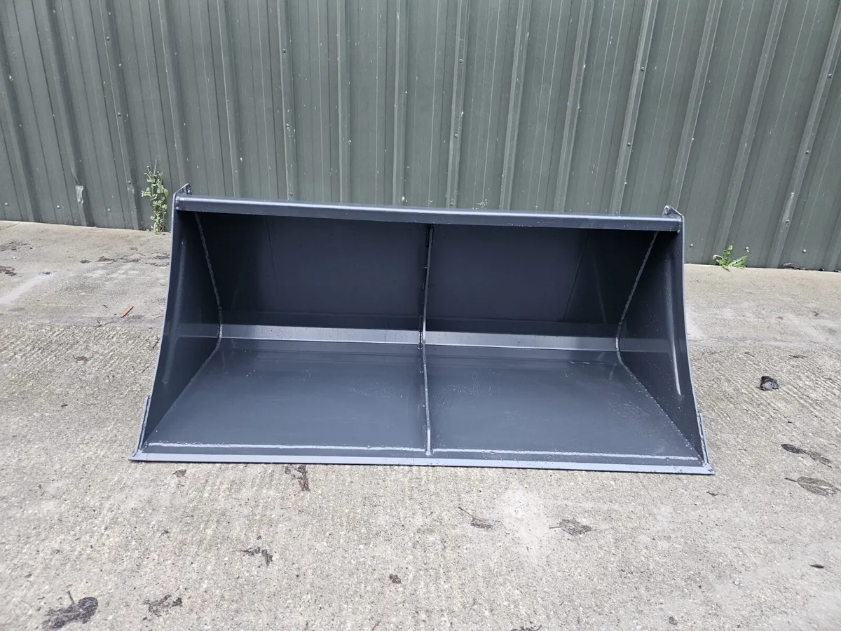 1.6 metre Rhino bucket - Image 1