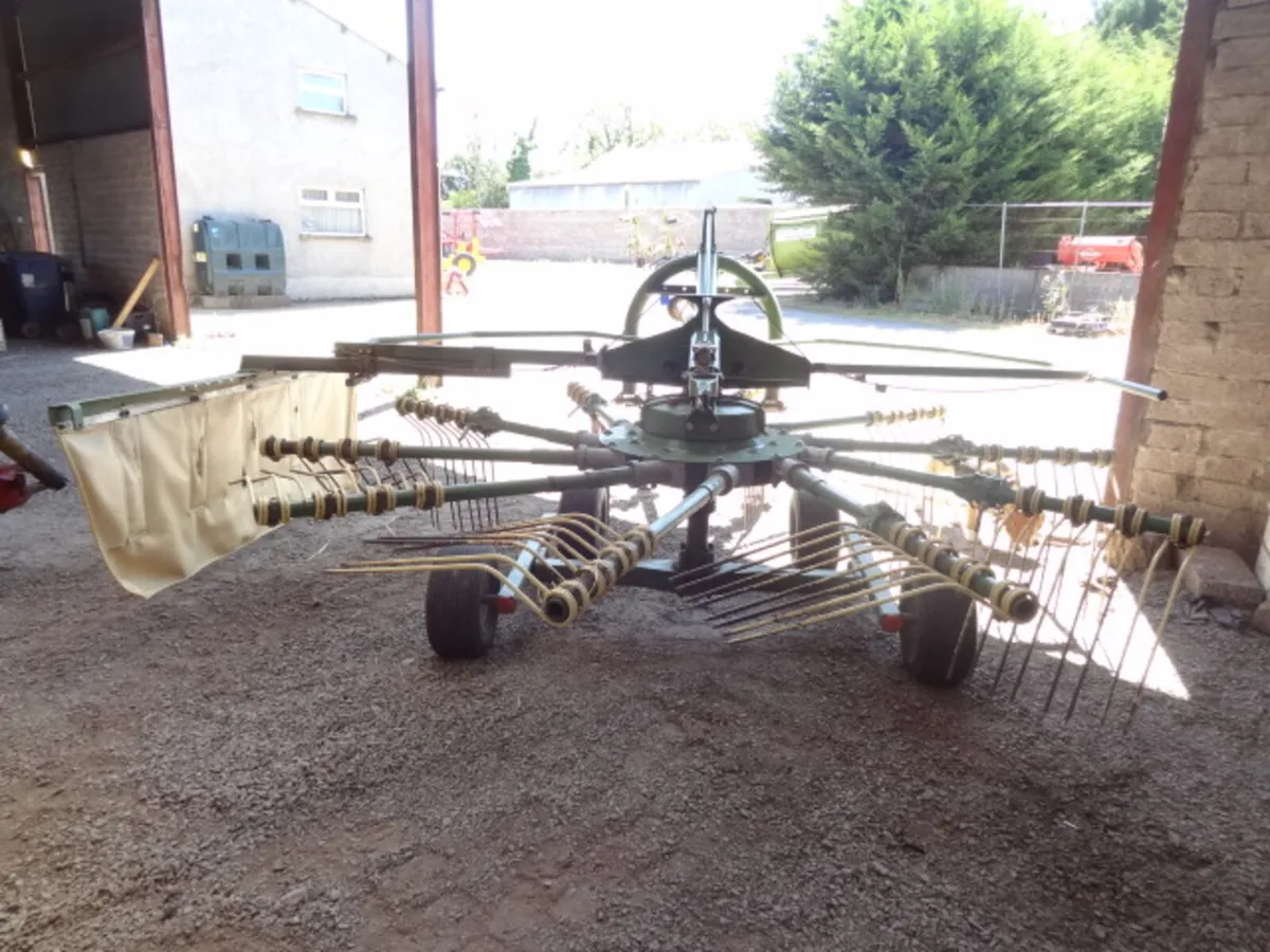 Krone Swadro 38 Single Rotor Rake - Image 4