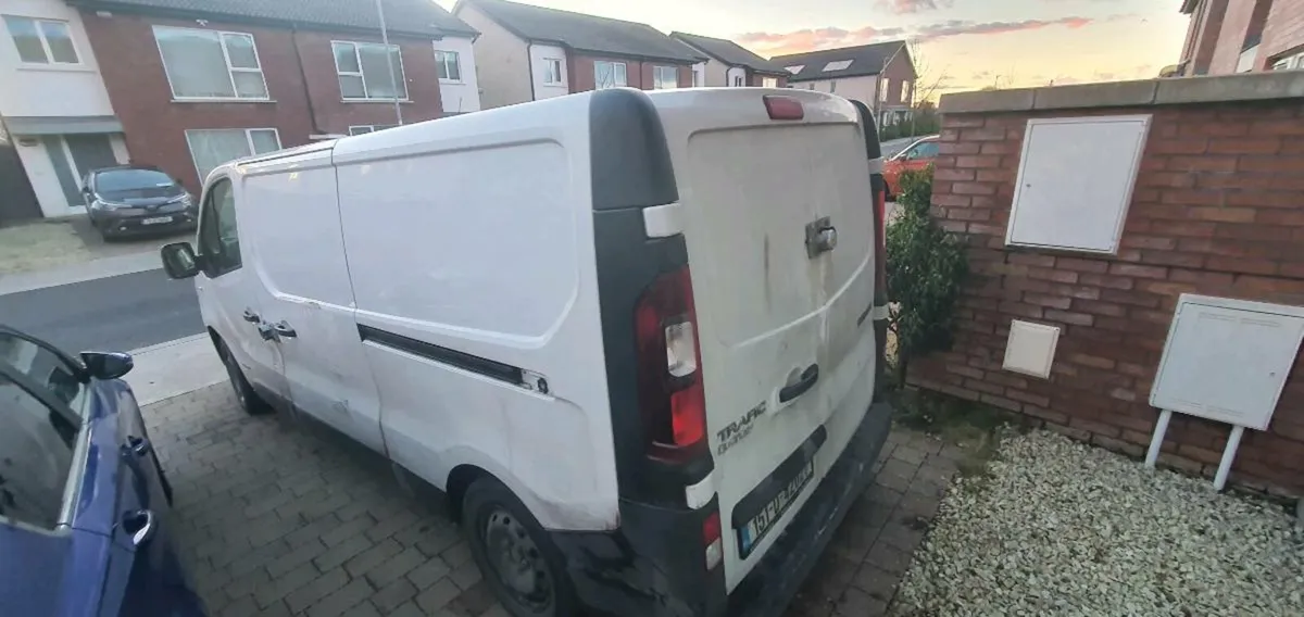 Renault traffic 2015 1.6 LWB CVRT 26-07 - Image 2