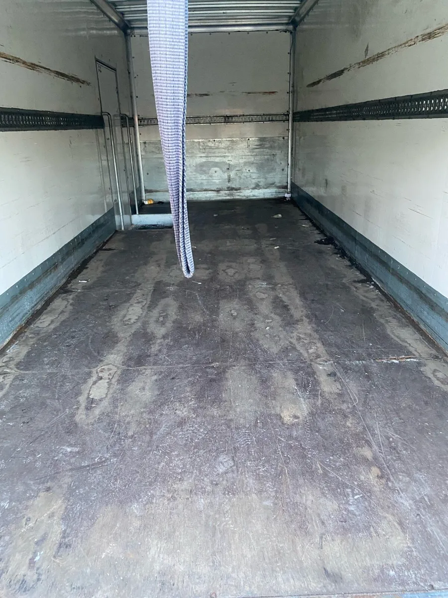 22 ft  body - Image 3