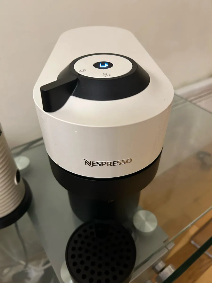 Nespresso Vertuo Pop + Aeroccino 3 Frother - Image 3
