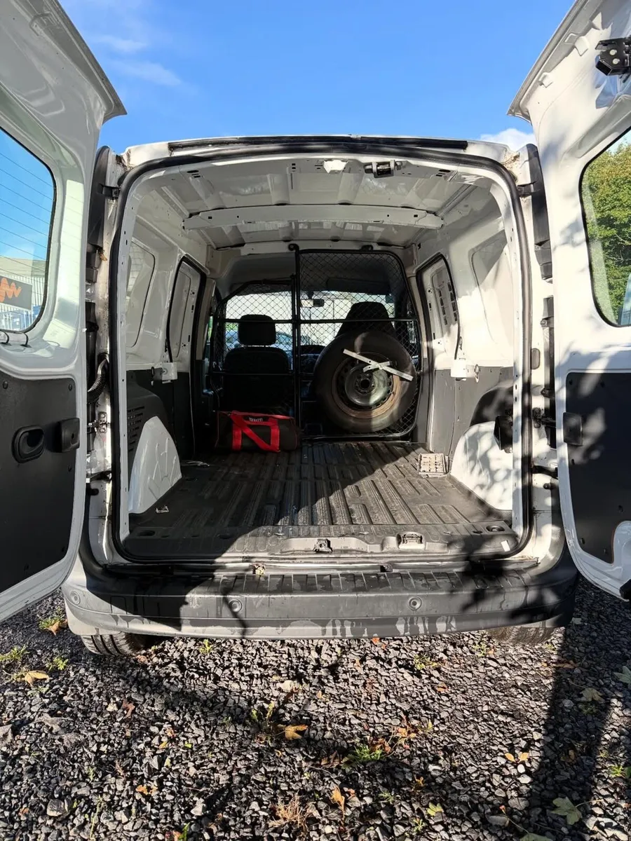 2020🔥Renault Kangoo I Maxi Z.E 33 5 DR - Image 4