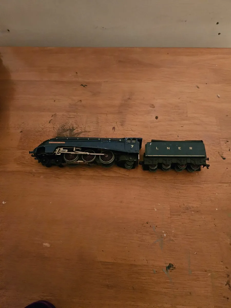 Hornby Dublo OO Gauge 3 Rail Sir Nigel Gresley - Image 1