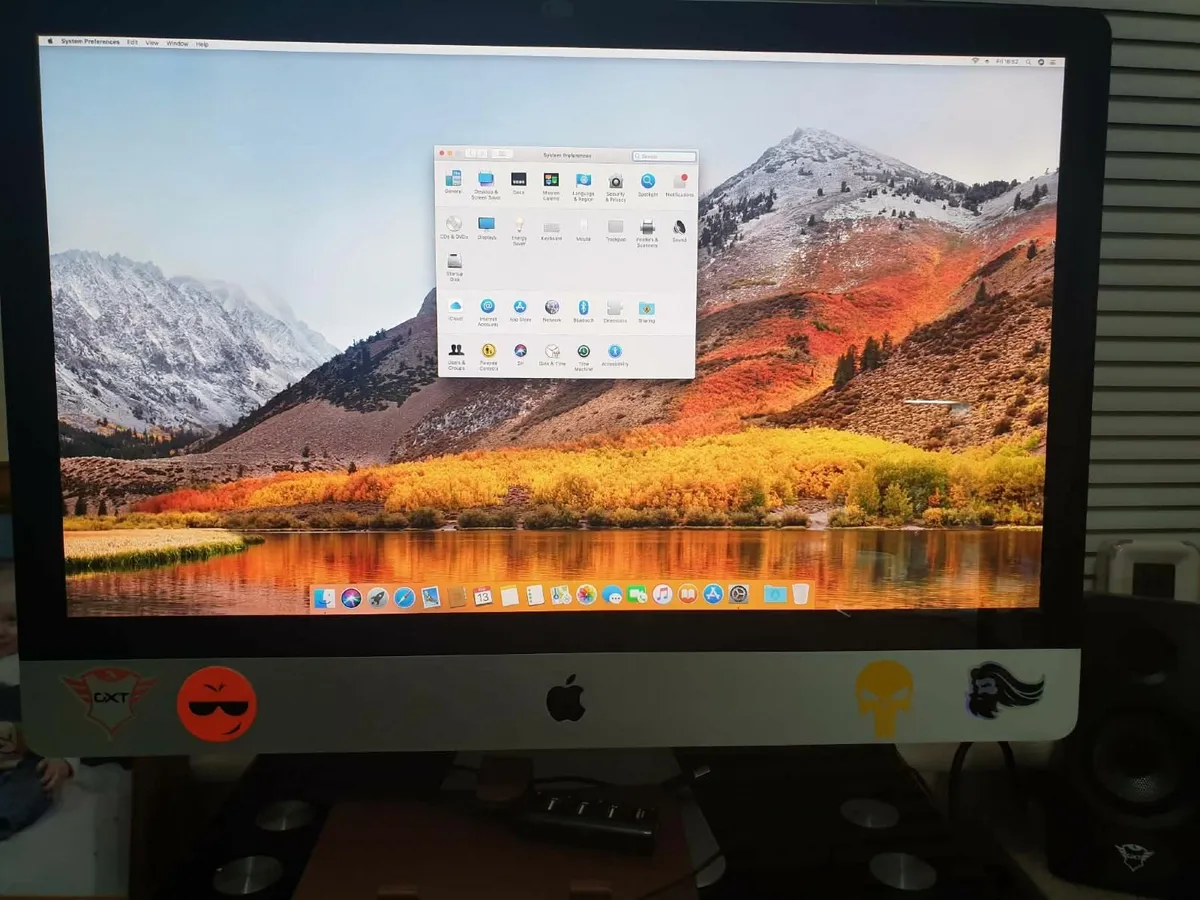iMac 27 inch, (Late 2009) - Image 1