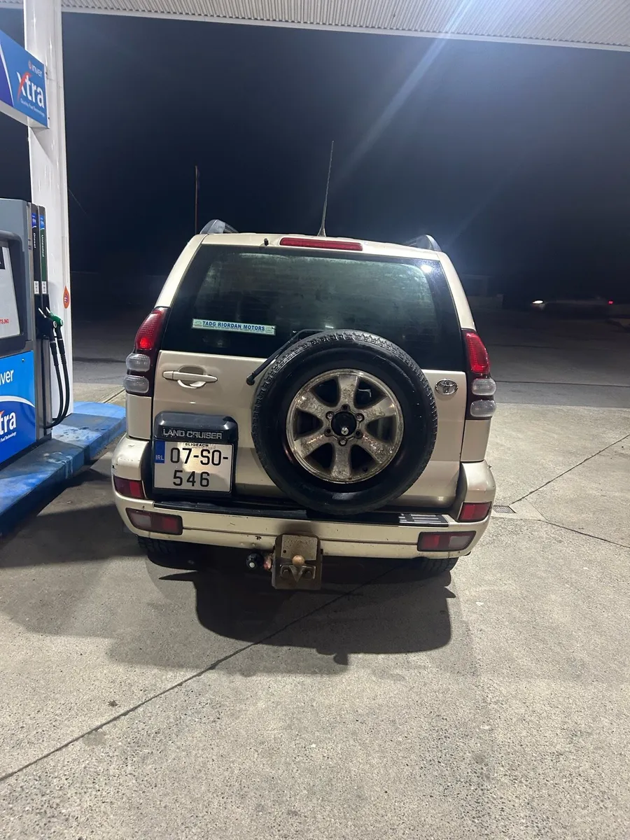 Toyota Landcruiser - Image 4