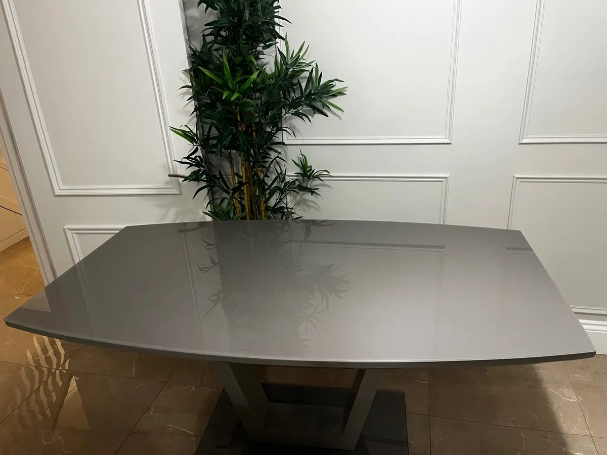 Kitchen Table - Image 2