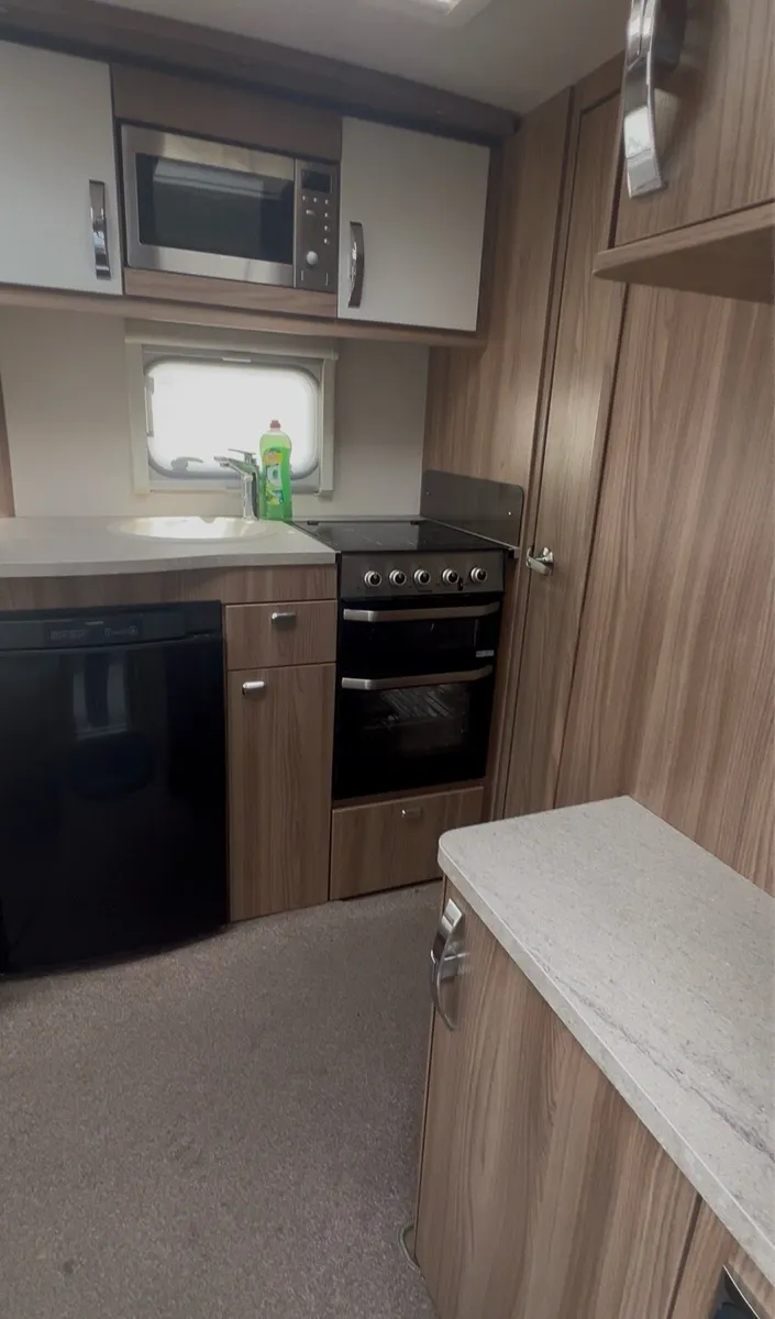 Swift Sprite Major 4 EB Henbury - 4 Berth Caravan - Image 2