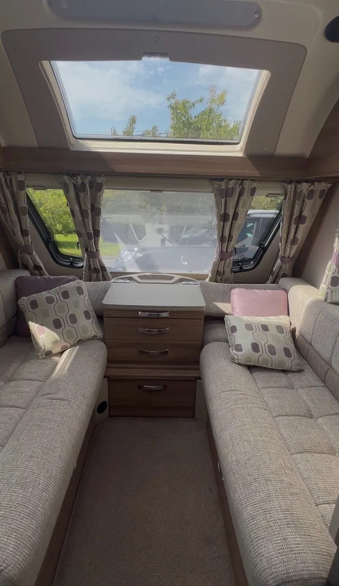 Swift Sprite Major 4 EB Henbury - 4 Berth Caravan - Image 4
