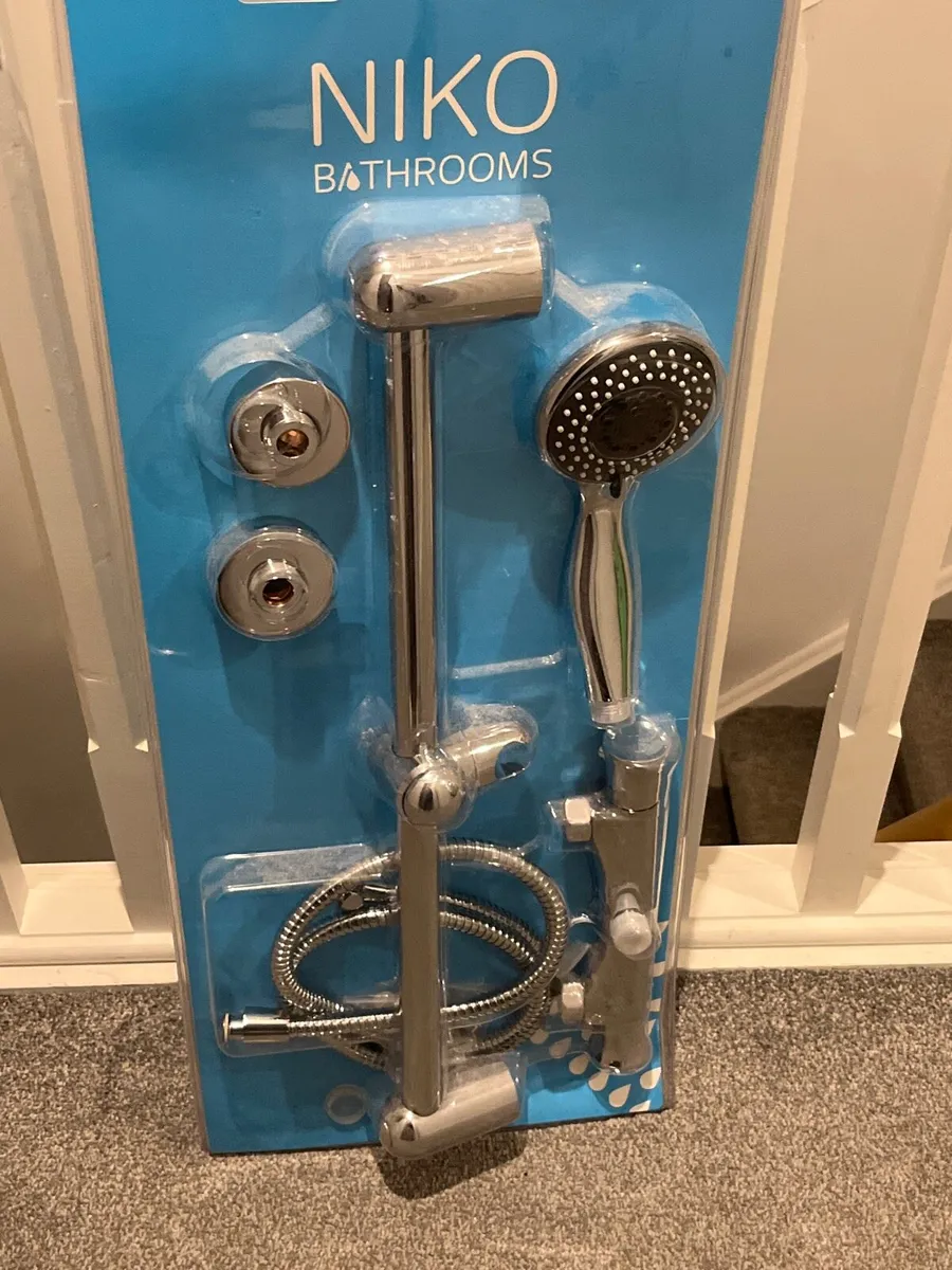 Niko bathrooms shower head and bracket