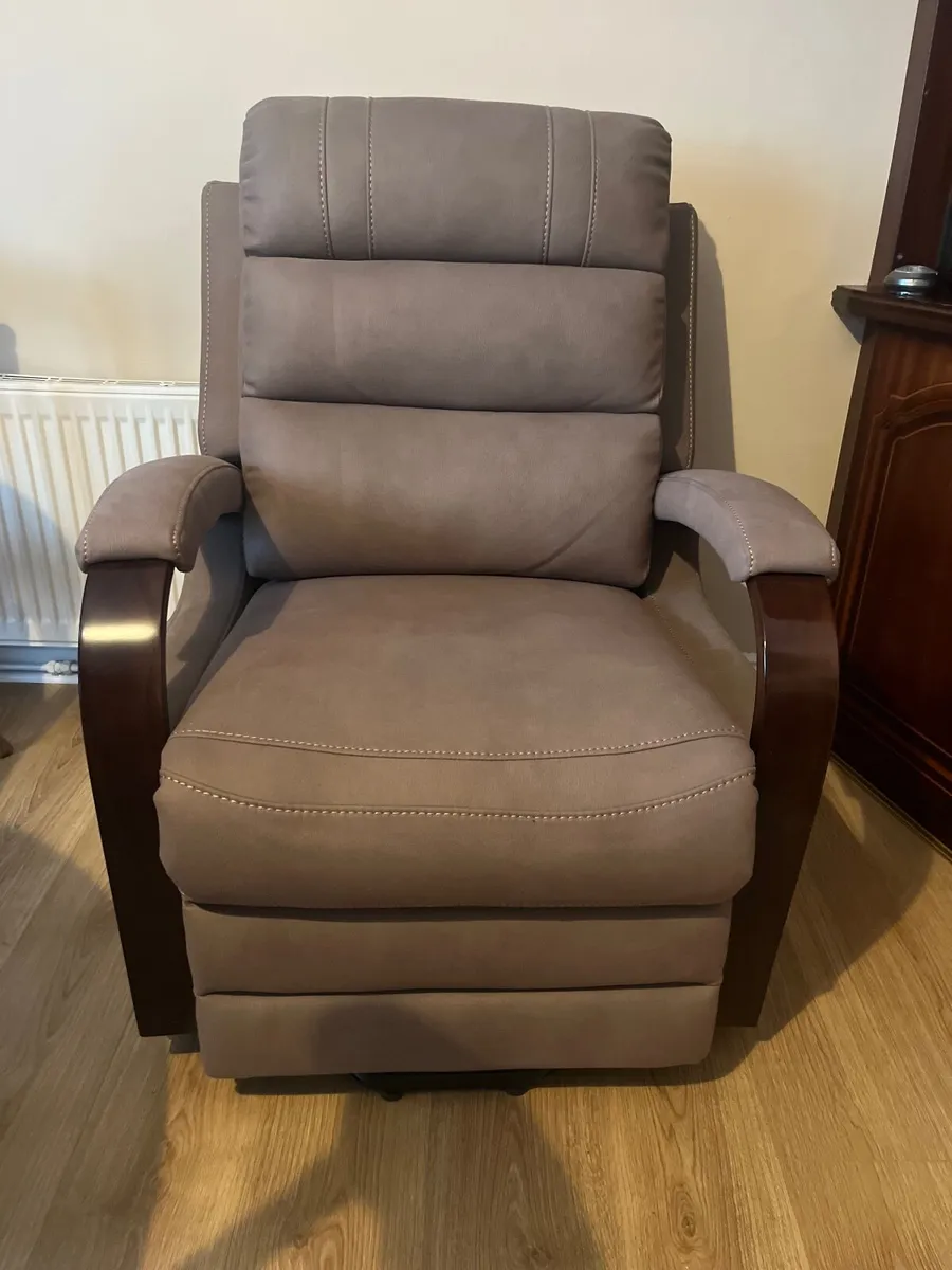 Lift & Tilt Recliner Chair - Image 1