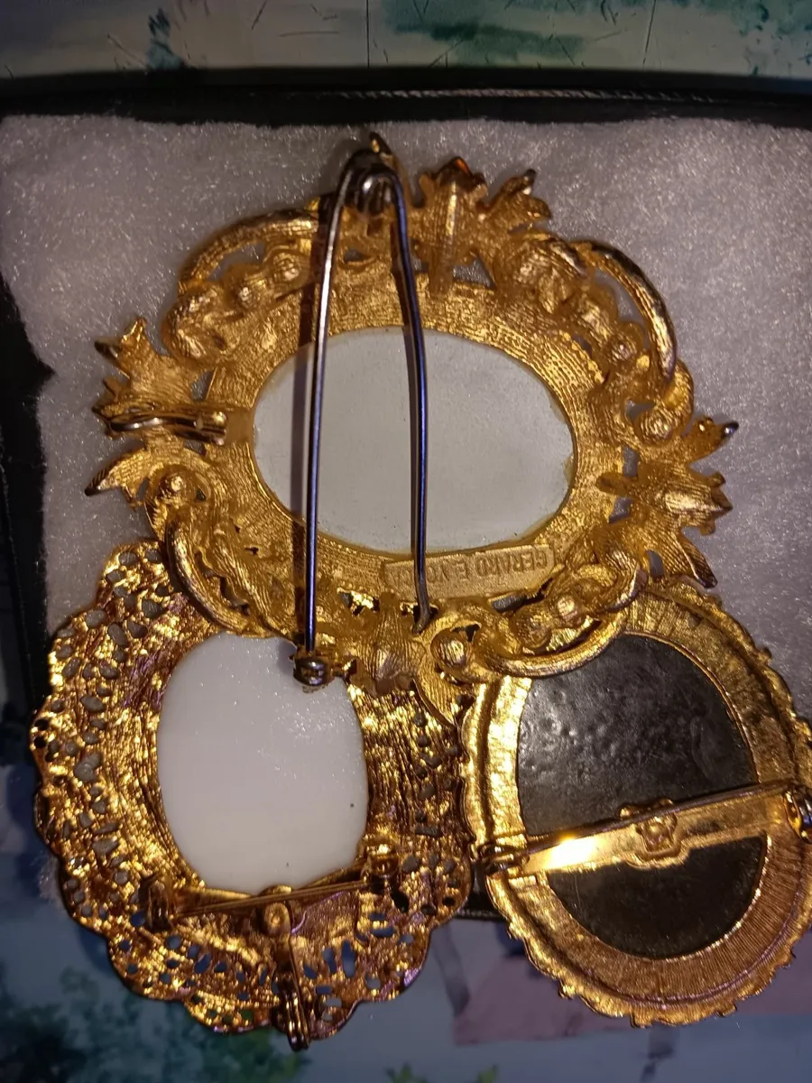 Vintage brooches - Image 3