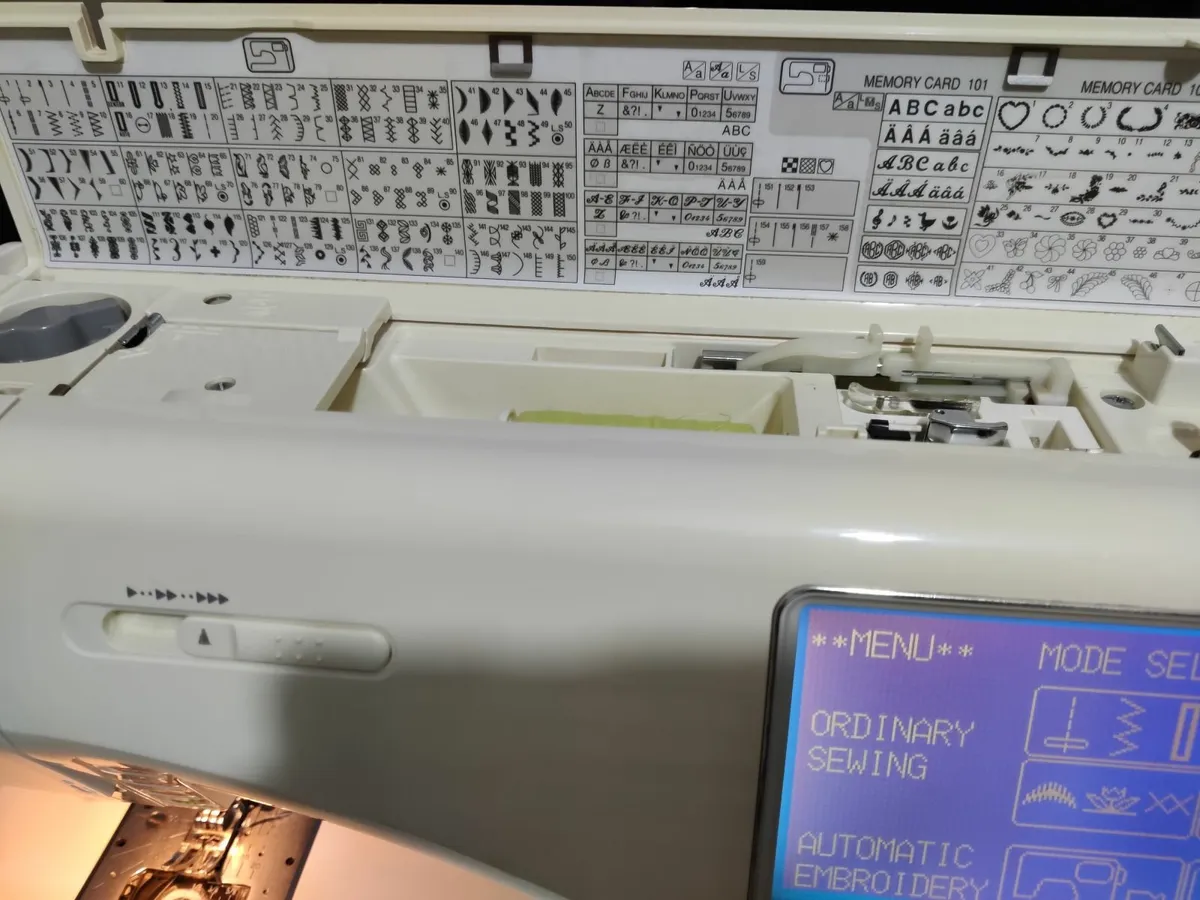 Sewing machine - Image 3