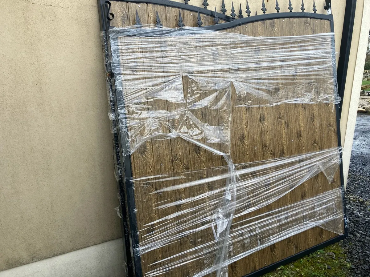 14ft driveway gates - Image 2