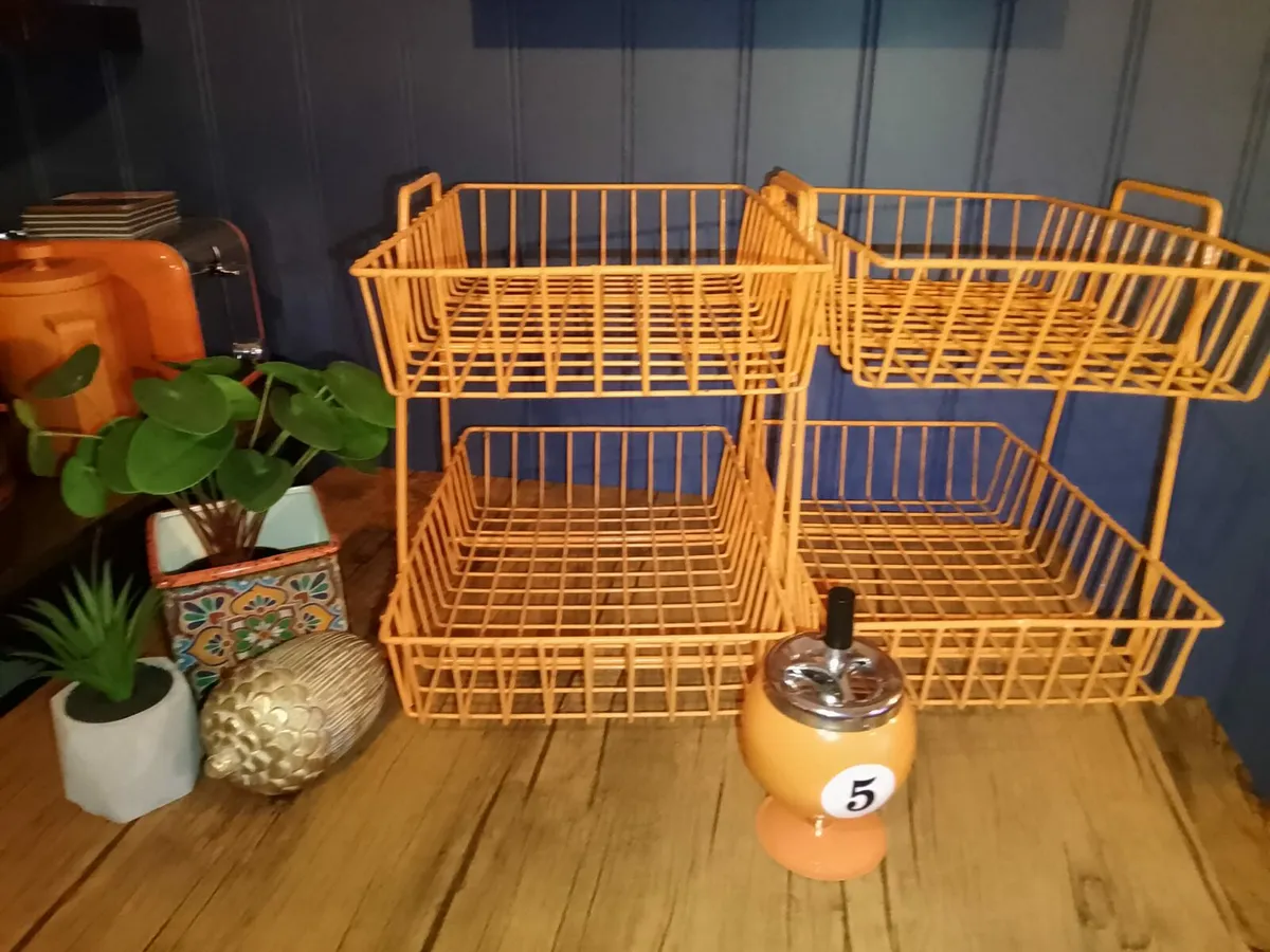 Vintage double Standing basket - Image 4